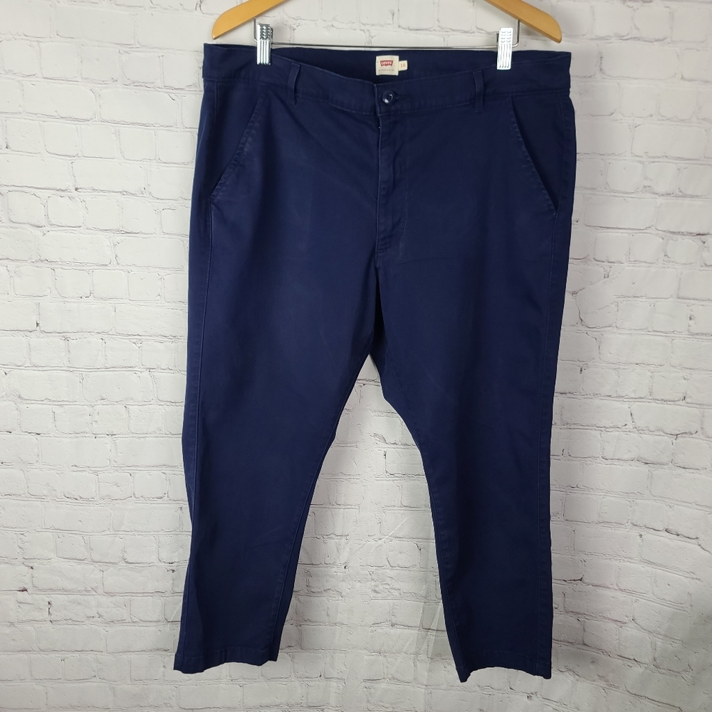 Levi's Blue Chino Crop Pants Sz 16.